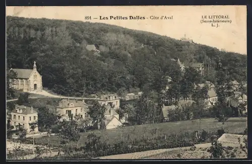 AK Les Petites Dalles, Côte d`Aval, Vue du village et de la forêt environnante