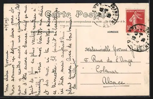 AK Puys, La Plage avec vue sur le Grand Hôtel Château de Puys