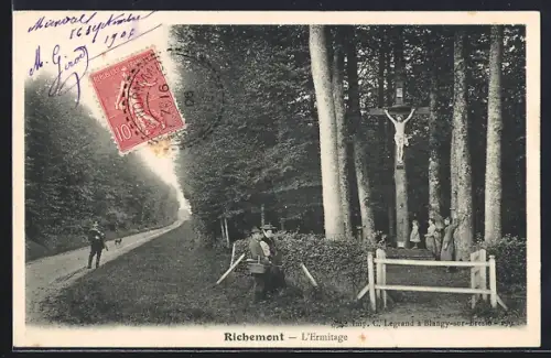 AK Richemont, L`Ermitage et la route boisée