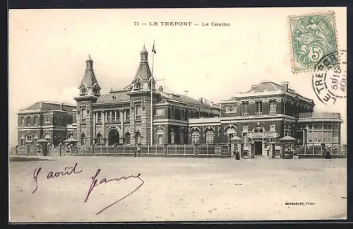 AK Le Tréport, Le Casino majestueux et son architecture élégante