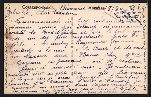 AK Saint-Valéry-en-Caux, Vue sur les Écluses et le quai avec un bateau amarré