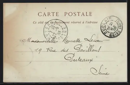 AK Duclair, Le Quai de Rouen avec vue sur les bâtiments au bord de la Seine