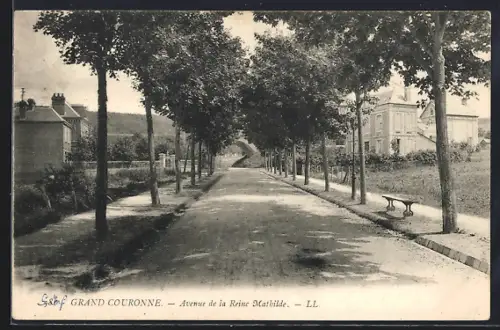 AK Grand-Couronne, Avenue de la Reine Mathilde
