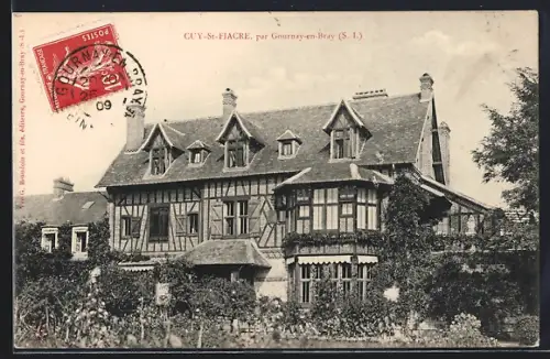 AK Cuy-St-Fiacre /Gournay-en-Bray, Belle maison à colombages entourée de verdure