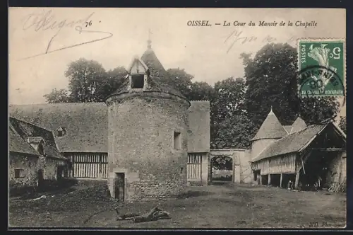 AK Oissel, La Cour du Manoir de la Chapelle
