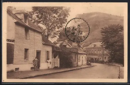 AK Saint-Adrien /Seine-Inférieure, Entrée du Village