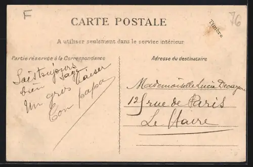 AK Angerville-l`Orcher, Route de Criquetot avec vue sur la rue principale et maisons environnantes