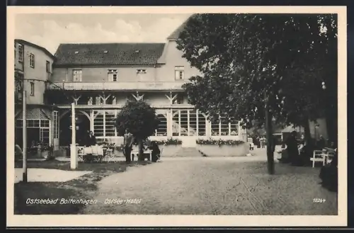 AK Boltenhagen, Ostsee-Hotel mit Garten