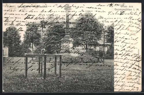 AK Grevesmühlen i. M., Sedanplatz mit Kriegerdenkmal