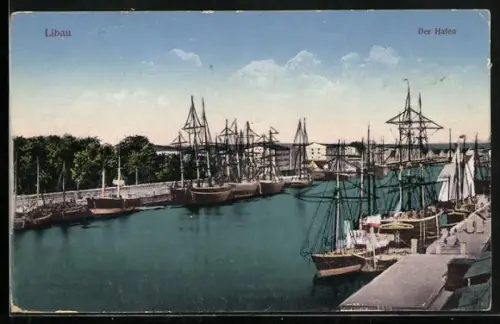 AK Libau, Schiffe im Hafen