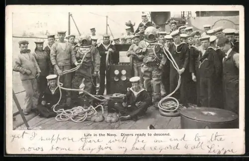 AK Matrosen und Taucher auf einem Kriegsschiff