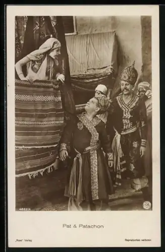 AK Schauspieler Pat & Patachon in Kostümen