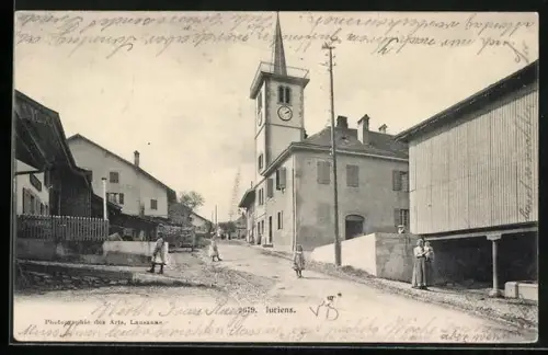 AK Juriens, Une Rue avec l`Église