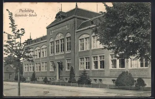 AK Perleberg, Partie an der Gemeinde-Schule