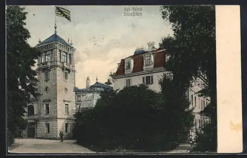 AK Dresden-Strehlen, Kgl. Palais mit Flagge