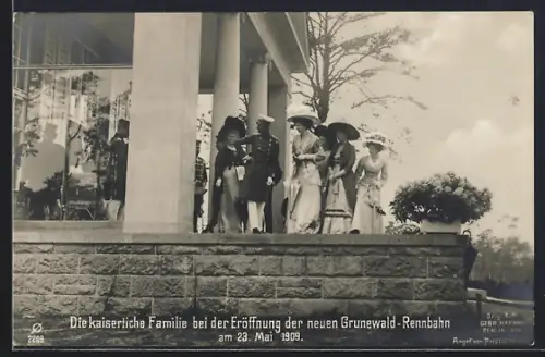 AK Charlottenburg-Westend, Die kaiserliche Familie bei der Eröffnung der neuen Grunewald-Rennbahn am 23. Mai 1909