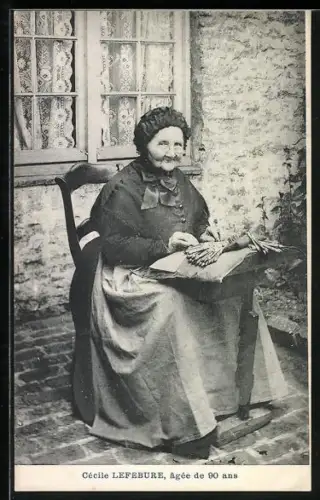AK 90jährige Klöpplerin Cécile Lefebure, Portrait