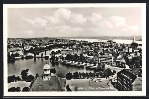 AK Kiel, Blick auf den Hafen