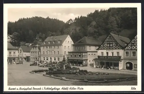 AK Berneck / Fichtelgebirge,  Platz mit Gasthaus Meckel