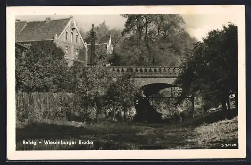 AK Belzig, Wiesenburger Brücke mit Gebäude