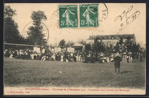 AK Pellevoisin /Indre, Pèlerinage du 9 Septembre 1910, Procession dans le Jardin de l`Ermitage