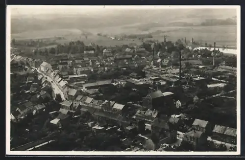 AK Nerchau i. Sa., Fliegeraufnahme, Ortsansicht mit Fabrikanlagen