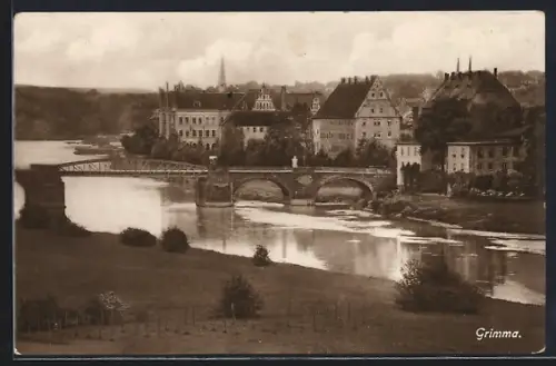 AK Grimma, Brücke über die Mulde und Stadtansicht