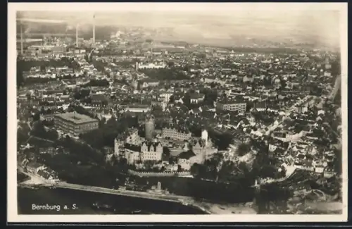 AK Bernburg a. S., Schloss und Stadtansicht