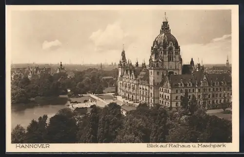 AK Hannover, Blick auf Rathaus und Maschpark