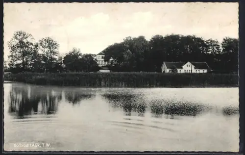 AK Laer /T. W., Uferpartie mit Bäumen