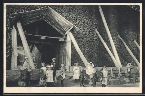 AK Bad Rothenfelde, Am Gradierwerk mit Kindern