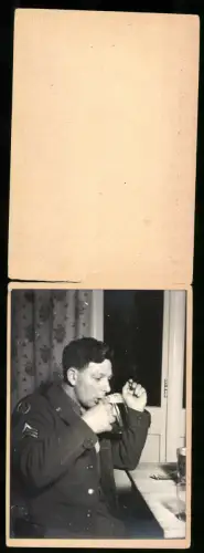 Fotografie Ansicht Berlin, OMGUS Special Service Club 48, amerikanischer Besatzungsoldat trink Schwarzbier