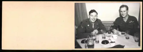 Fotografie Ansicht Berlin, OMGUS Special Service Club 48, amerikanische Besatzungsoldaten bei der Pause