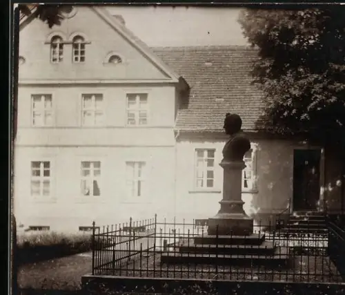 Fotografie Ansicht Alt Ruppin, das Gustav Möhring Denkmal