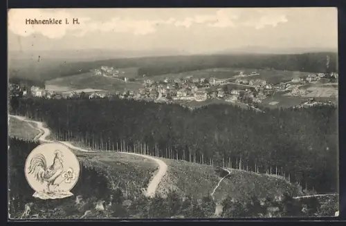 AK Hahnenklee, Ortspanorama, Hahn mit Kleeblättern