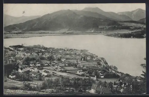 AK Tegernsee, Ortsansicht, See, Berge