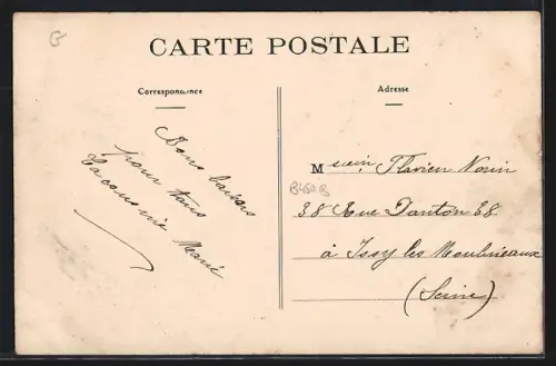 AK St-Denis-de-Jouhet /Indre, Rue de la Poste, Strassenpartie