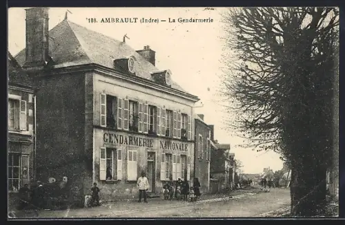 AK Ambrault, La Gendarmerie Nationale, Kinder vor der Polizeiwache
