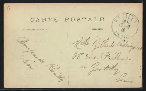 AK Reuilly /Indre, Rue de la République, Strassenpartie