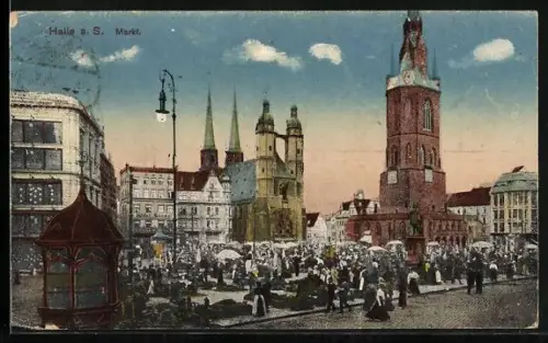 AK Halle a. S., Markt mit Marktbetrieb, Kirche und Roter Turm