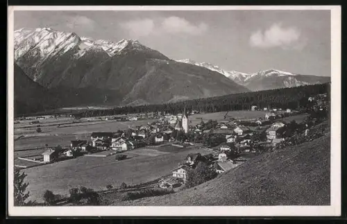AK Neukirchen im Pinzgau, Ortsansicht mit Kirche und Alpenpanorama