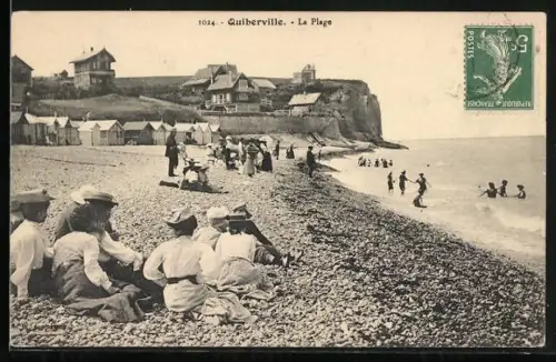AK Quiberville, La Plage avec baigneurs et cabines de plage