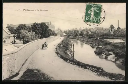 AK Pontorson, Le Couesnon et la promenade le long de la rivière