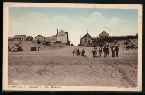AK Pirou-Plage /Manche, Mer Montante et promeneurs sur la plage