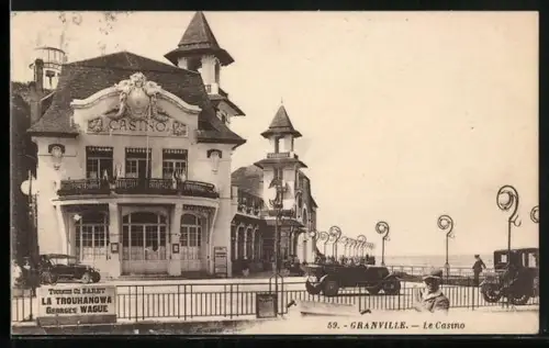 AK Granville, Le Casino et voitures devant la promenade côtière