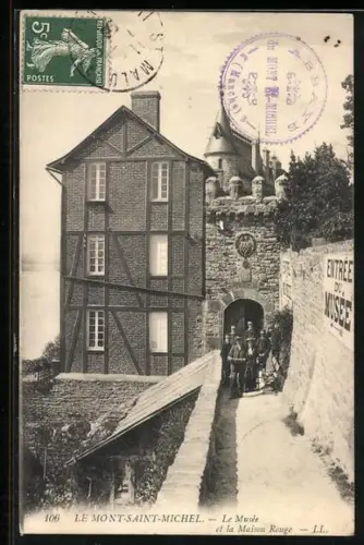 AK Le Mont-Saint-Michel, Le Musée et la Maison Rouge