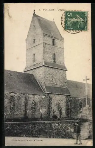 AK Folligny, L`Église et le calvaire devant l`édifice
