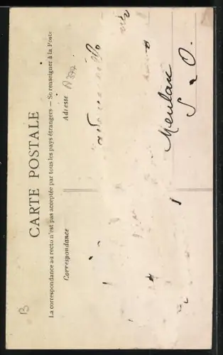 AK Folligny, L`Église et le calvaire devant l`édifice