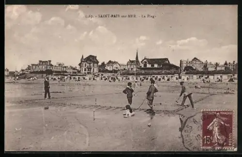 AK Saint-Pair-sur-Mer, La Plage avec des enfants jouant au bord de l`eau
