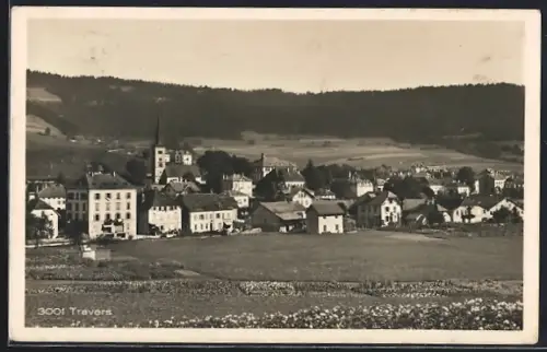 AK Travers, Panorama mit Kirche